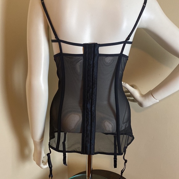 Sexy Elegant Shapewear - Picture 3 of 3